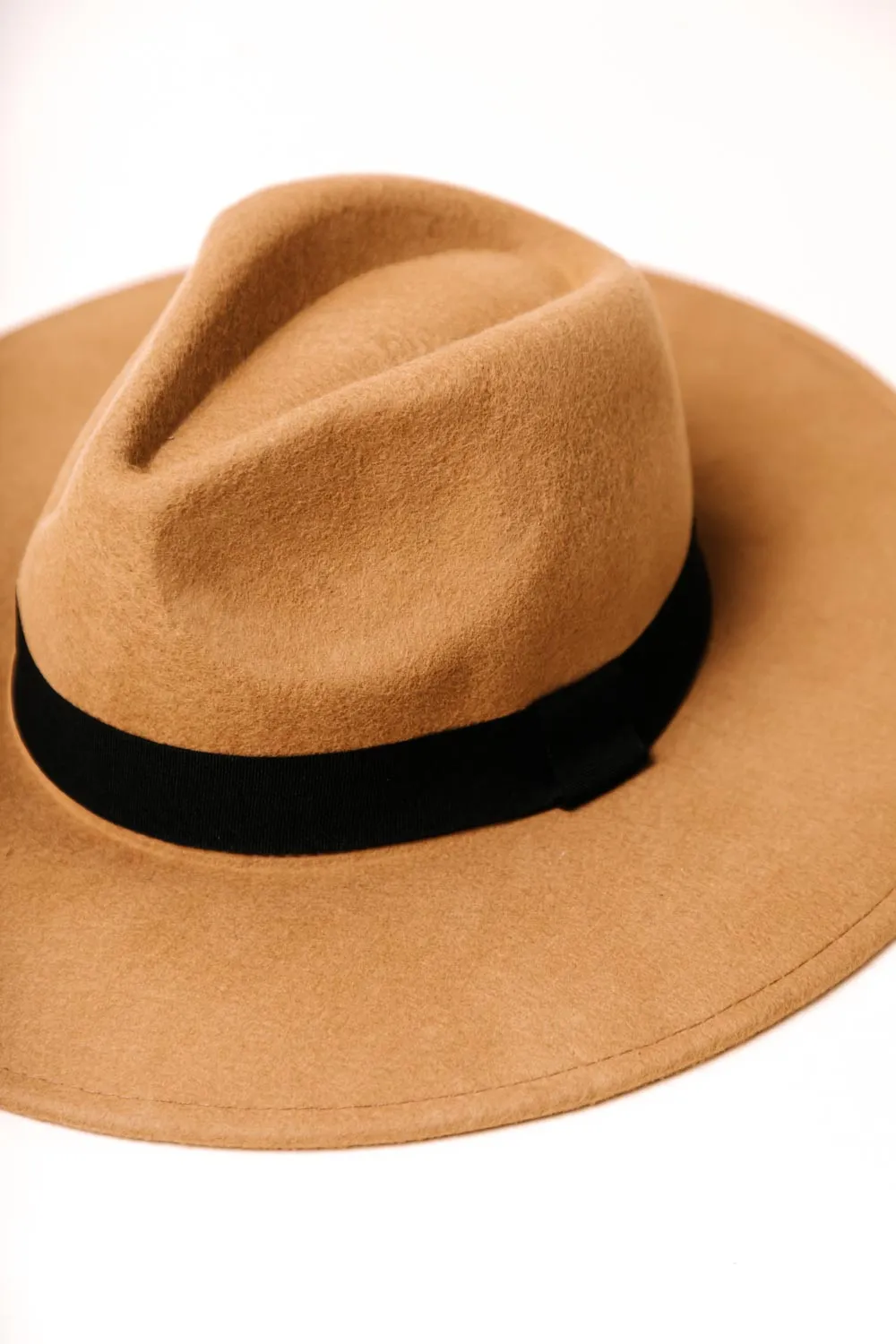 Ada Panama Hat in Camel