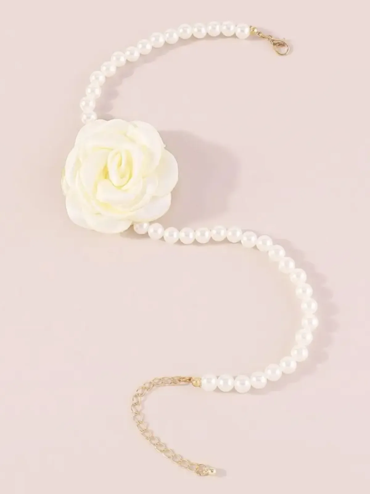 All Dressed Up Rose Pearl Choker Necklace