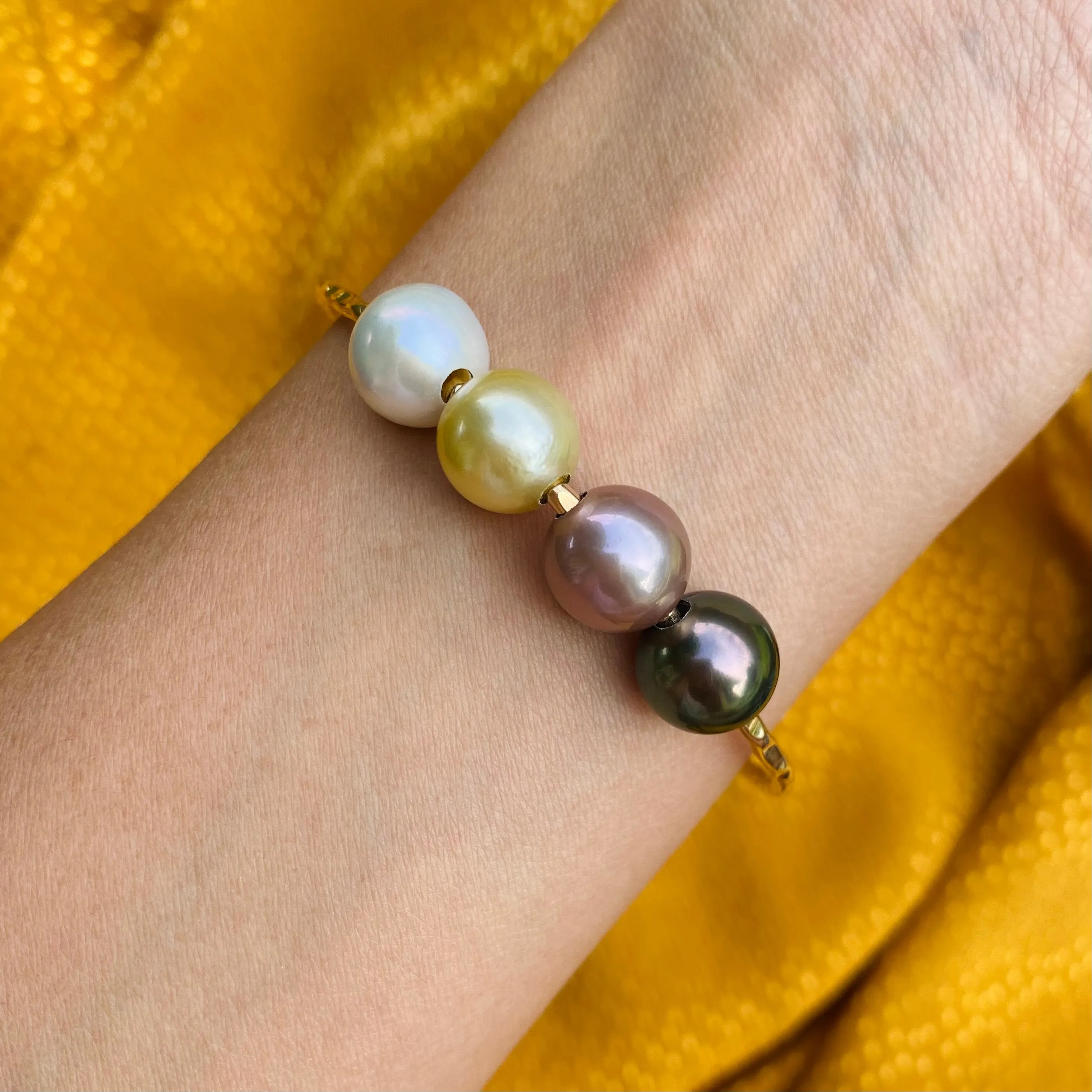 Kailua Pearl Bangle