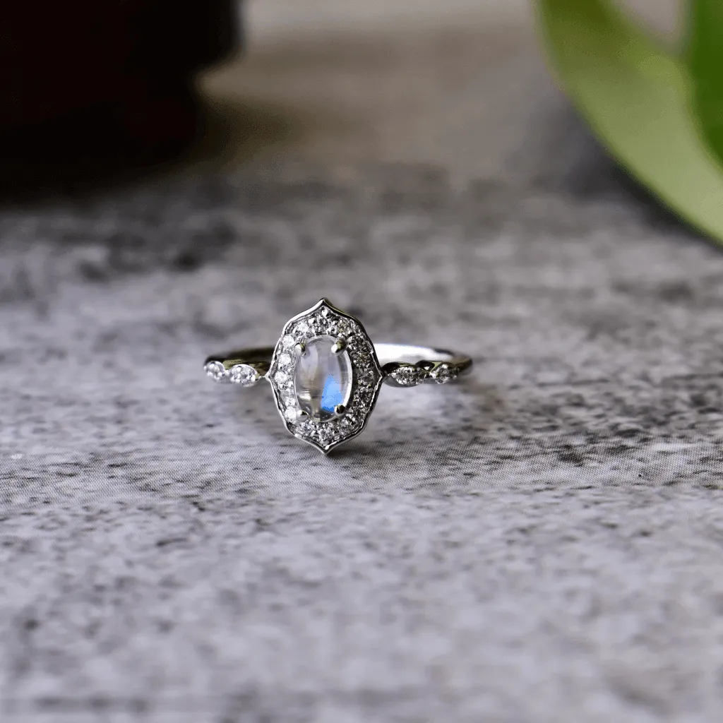 Lunar Glow - Moonstone Ring