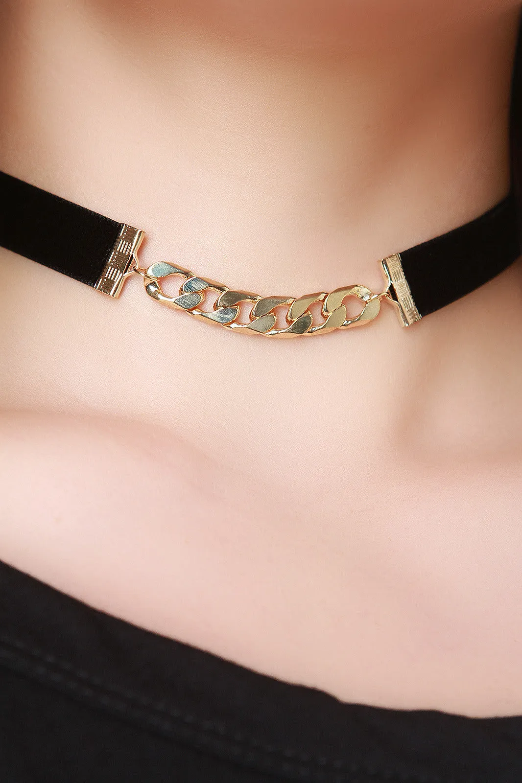 Spacing Out Choker Necklace