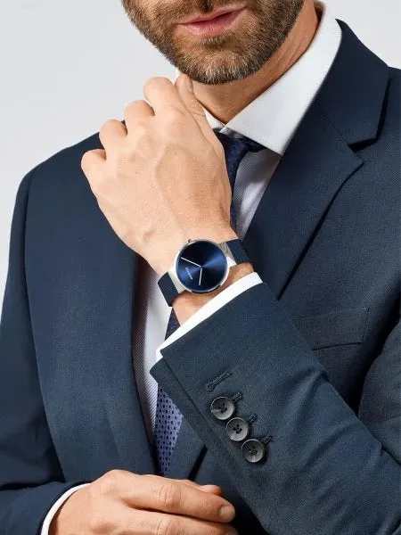 Unisex Classic Watch in Dark Blue/Silver with Milanese Band