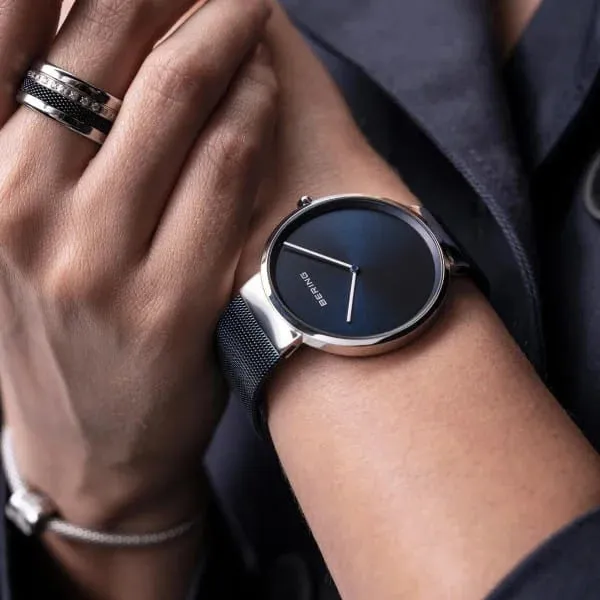 Unisex Classic Watch in Dark Blue/Silver with Milanese Band