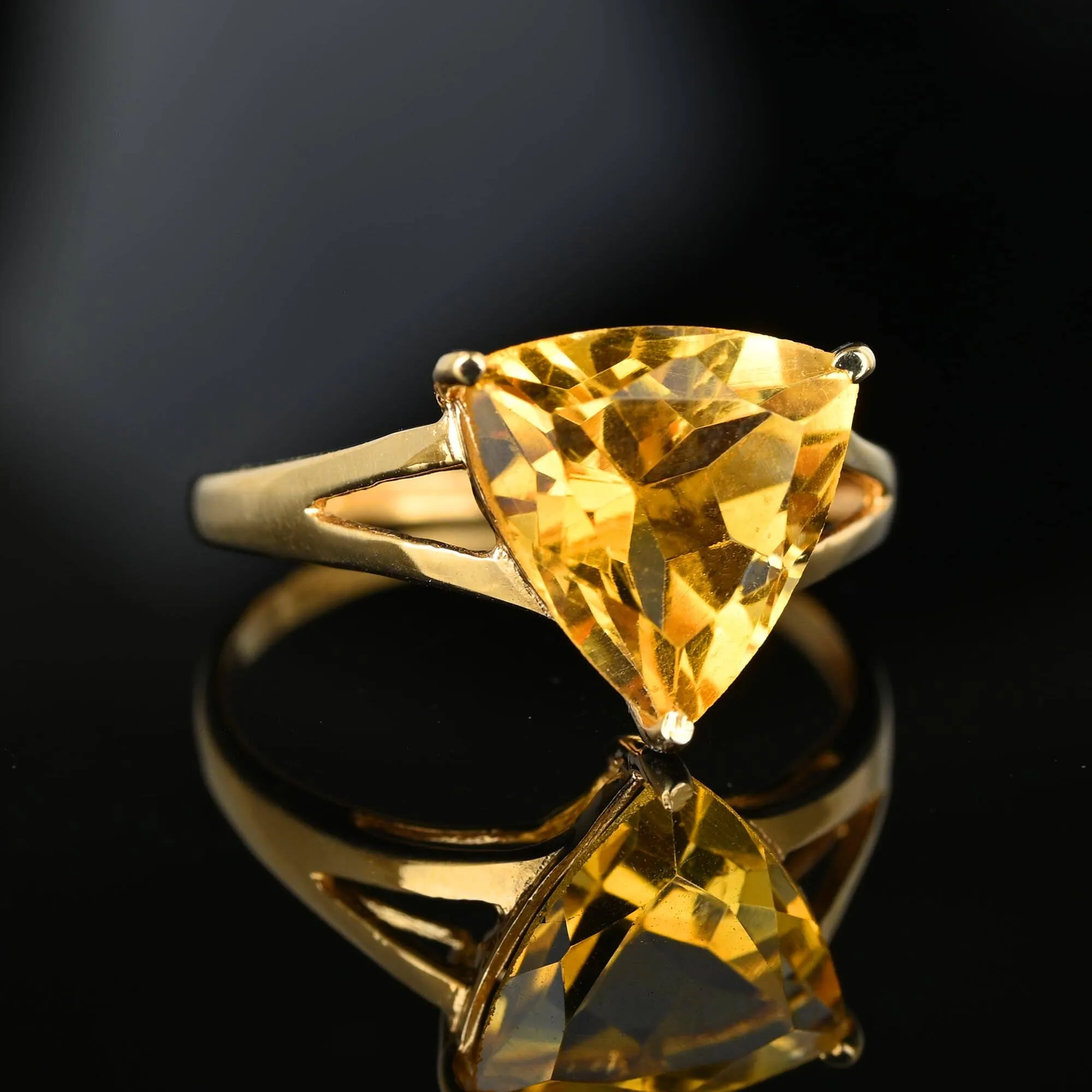 Vintage Trillion Cut Citrine Solitaire Ring in Gold